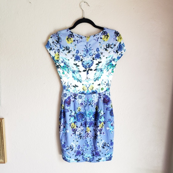 Guess ~ Lilac Floral Dress ~ Size XS - Picture 4 of 7